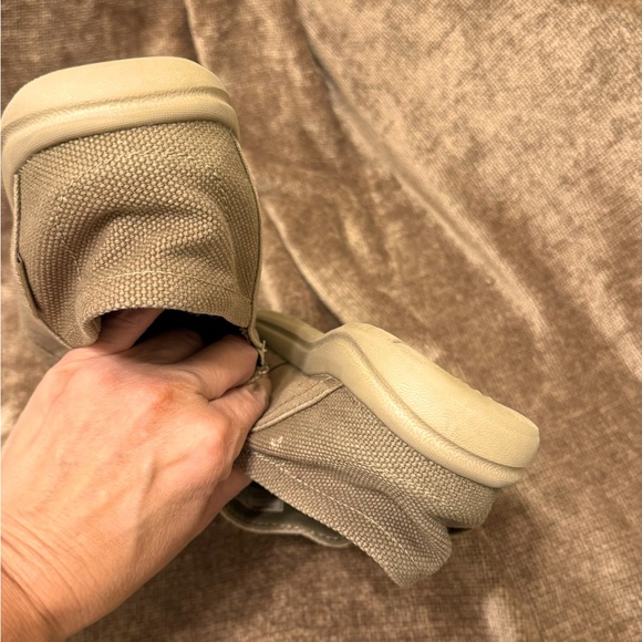 Triple Comfort khaki colored slip on Croc with, or without, back heel support. - Picture 2 of 7